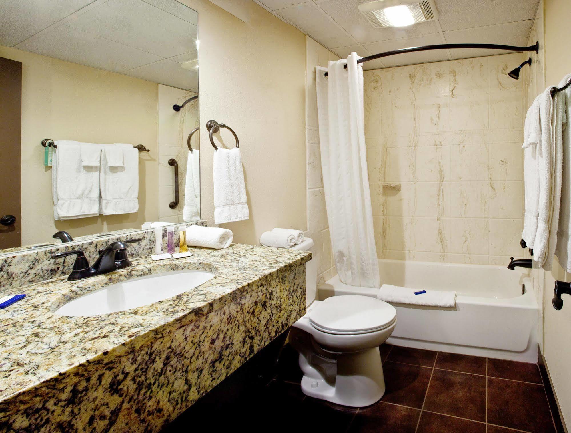 Helendorf River Inn, Suites & Conference Center Dış mekan fotoğraf